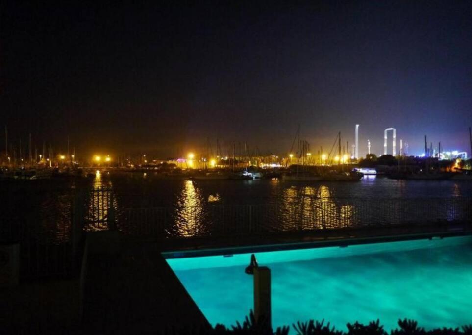 Appartement Avec Balcon, Vue Mer, Piscine, Parking アグド エクステリア 写真